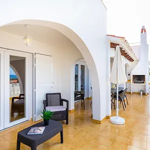 https://villa-sol-y-sombra-son-bou.balearic-islands.net
