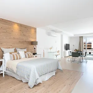 https://rooms-suites-loft-2g-deluxe-edition-arrecife.in-canary-islands.com