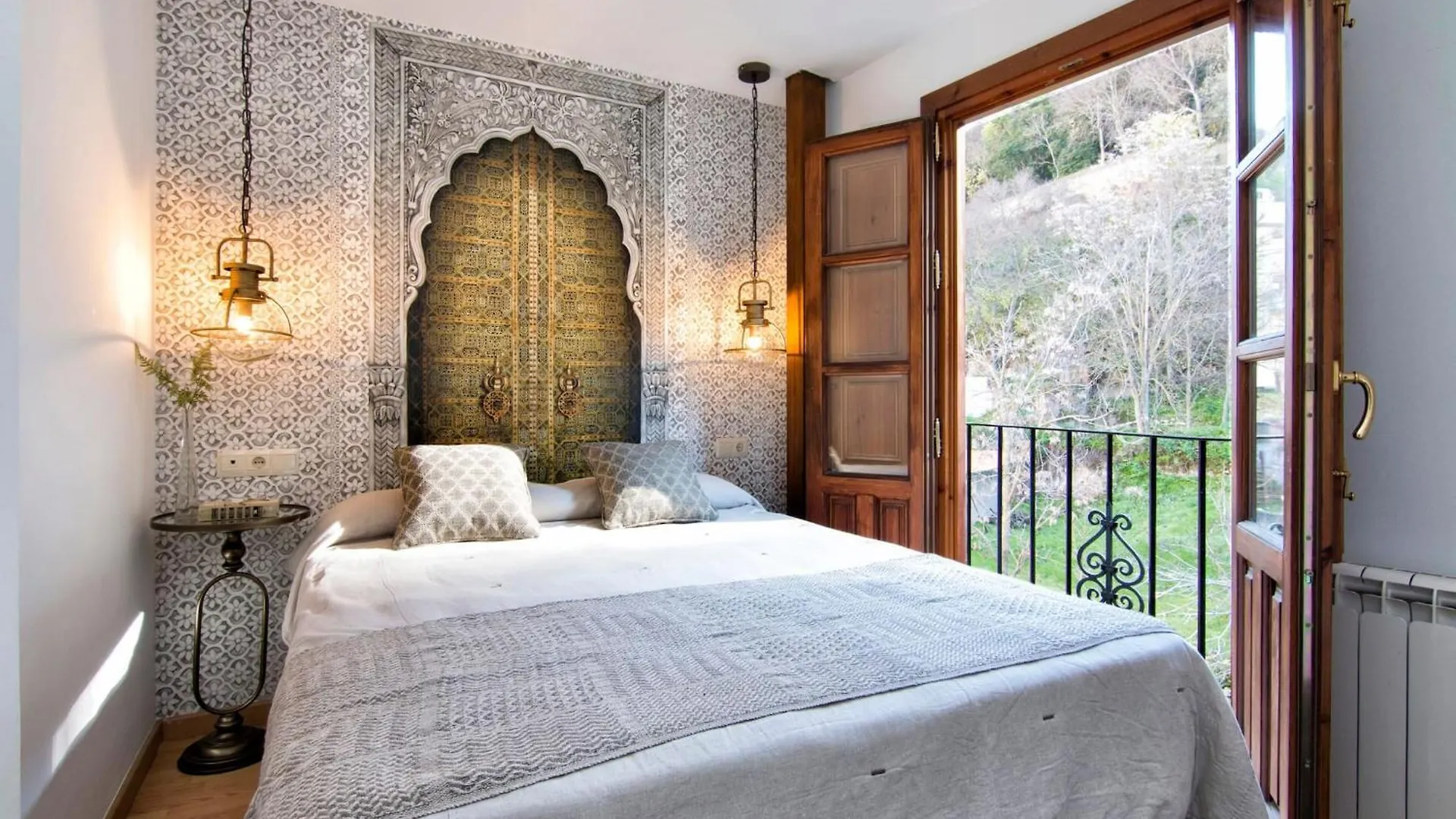 Luxury Alhambra Hideaway Apartment Granada